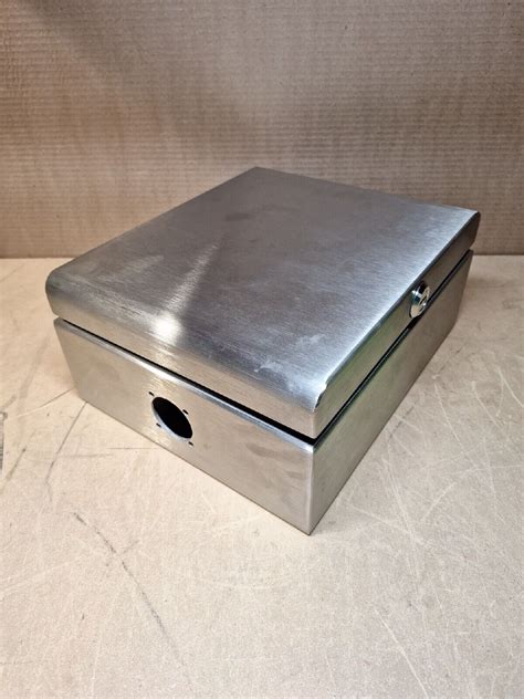 staInlEss stEEl HMI EnclosurEs, typE 4X 